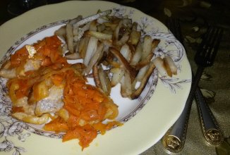 Филе минтая под морковной шубкой