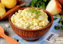 Салат с копчёным кальмаром и картофелем