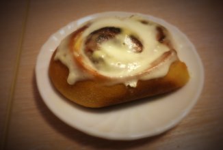 Творожные завитушки в сметанном соусе