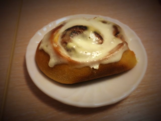 Творожные завитушки в сметанном соусе