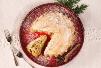 Грушевый пирог с безе