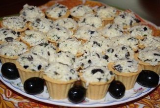 Сырный салат в тарталетках