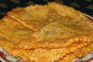 "Крымские" чебуреки из слоёного теста