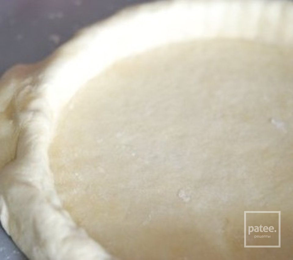 Пирог с зеленым луком и яйцом - Шаг 4