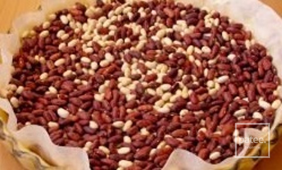 Пирог с зеленым луком и яйцом - Шаг 6