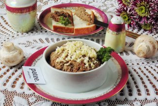 Паштет из свиной печени с грибами и ветчиной