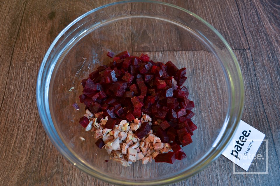 Салат со свеклой и курицей - Шаг 6