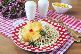 Салат со шпротами и яйцом