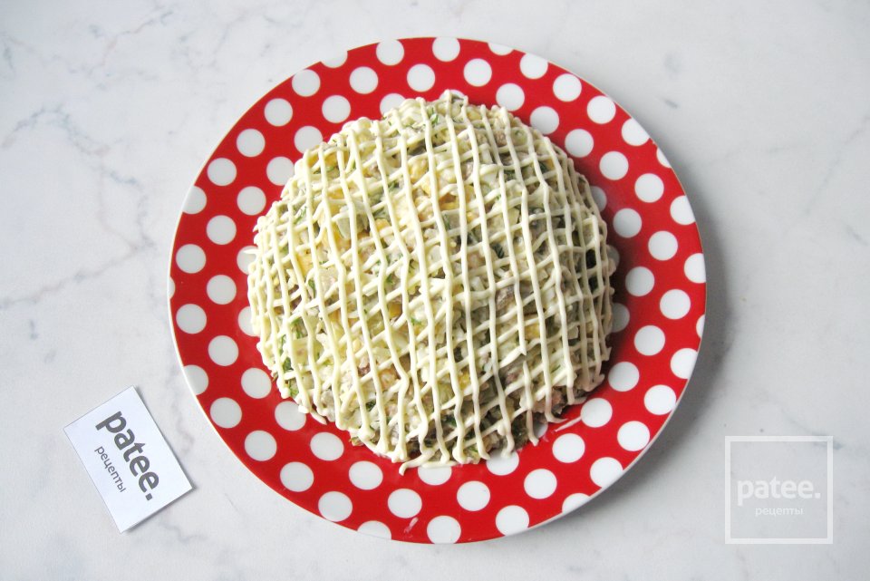 Салат со шпротами и яйцом - Шаг 13