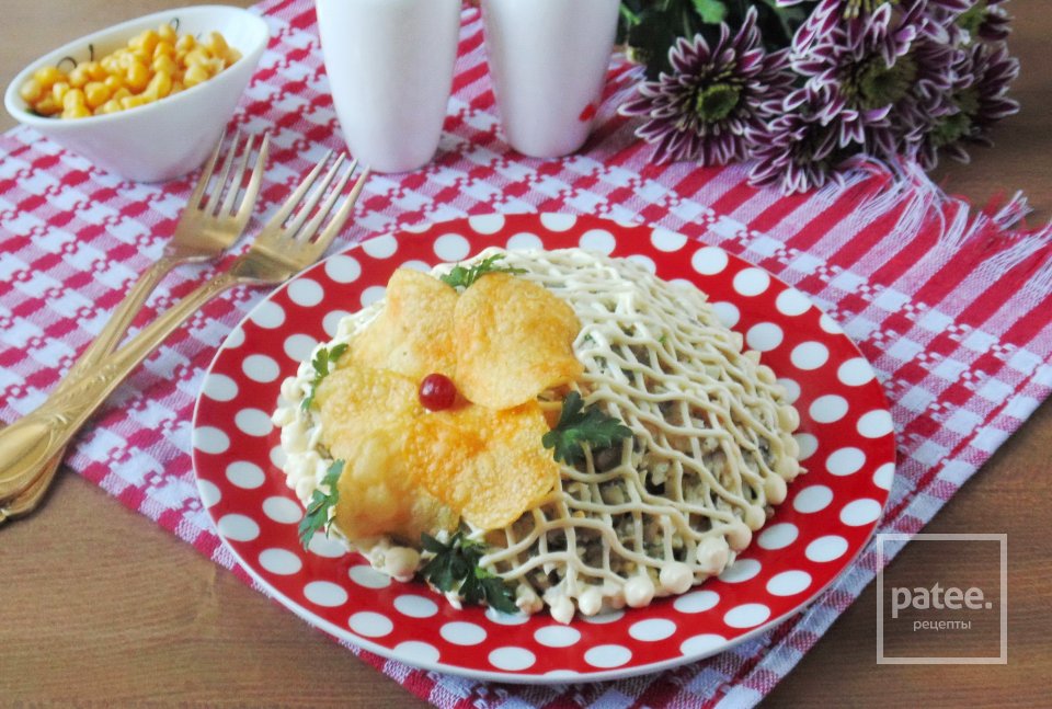 Салат со шпротами и яйцом - Шаг 15