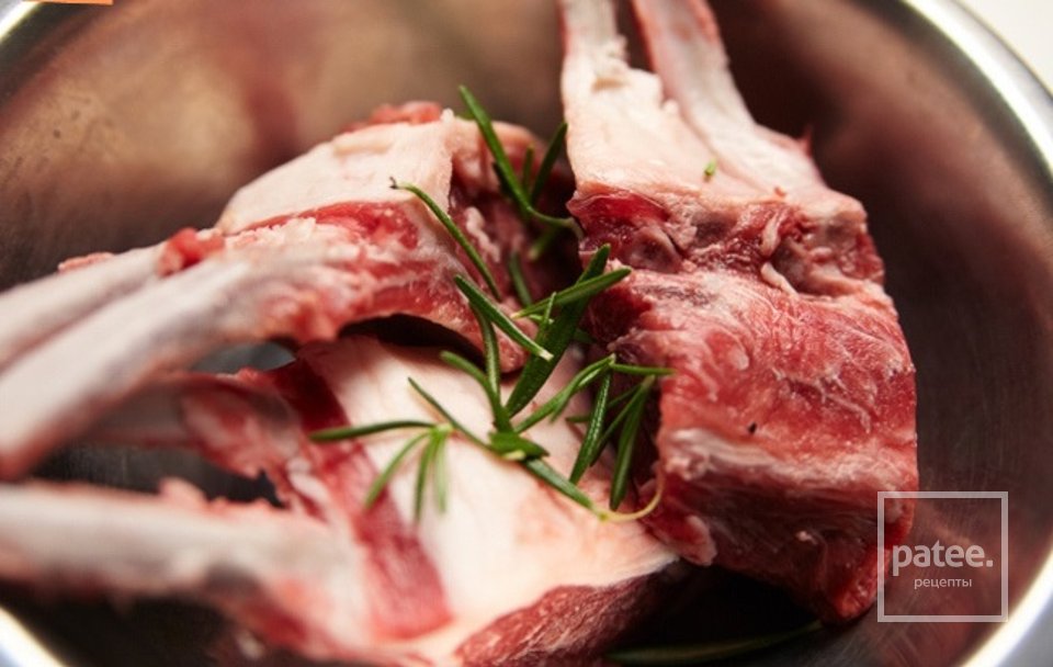 Отбивные с лимонным ризотто и овощами-вок - Шаг 1