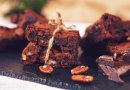 Шоколадные брауни с орехом пекан