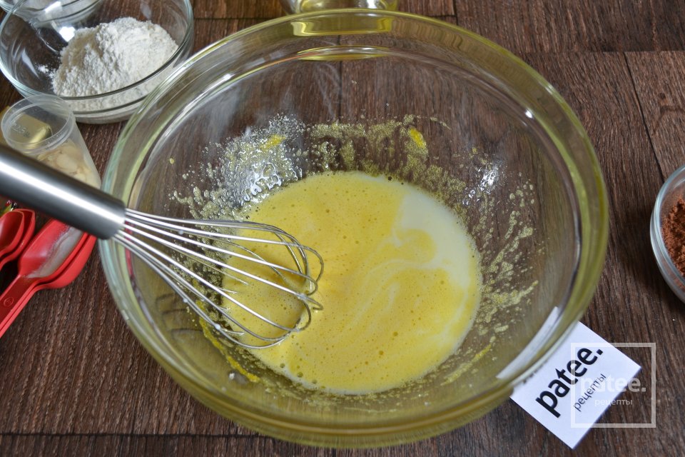 Шоколадный кекс в кружке за 3 минуты в микроволновке - Шаг 4