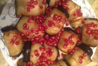 Баклажанные рулетики