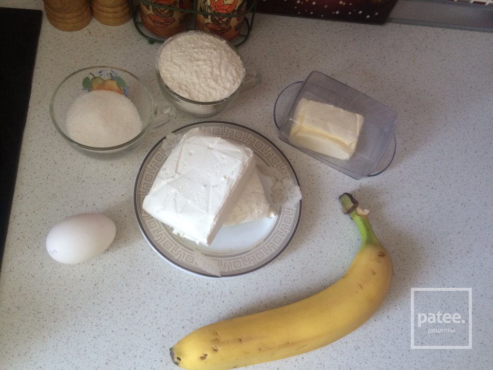 Нежный и вкусный десерт с твороженно банановой начинкой. Так и тает во рту. - Шаг 1