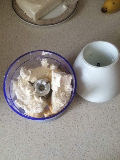 Нежный и вкусный десерт с твороженно банановой начинкой. Так и тает во рту. - Шаг 7