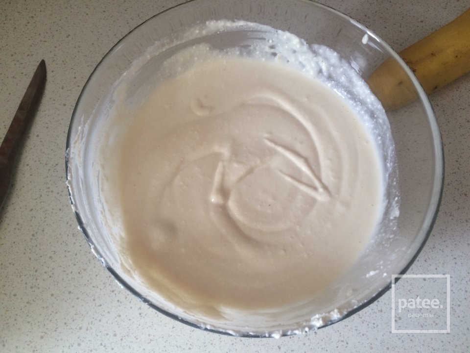 Нежный и вкусный десерт с твороженно банановой начинкой. Так и тает во рту. - Шаг 8