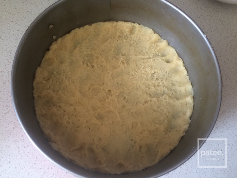 Нежный и вкусный десерт с твороженно банановой начинкой. Так и тает во рту. - Шаг 9