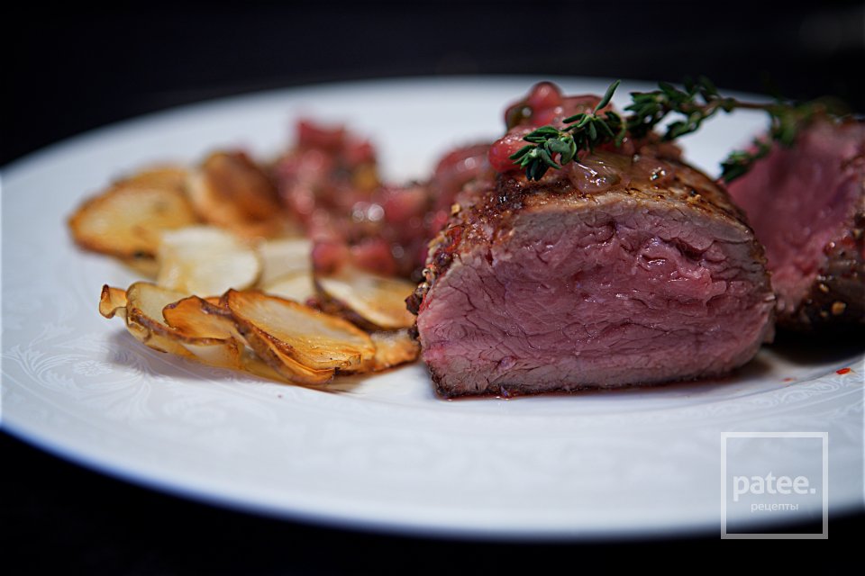 СТЕЙК С ГРАНАТОВО-ЛУКОВЫМ СОУСОМ И ТОПИНАМБУРОМ - Шаг 16