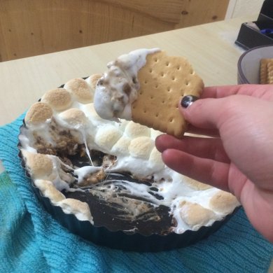 Очень вкусный и быстрый десерт с маршмэллоу🙃 - Шаг 1