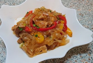 Фунчоза в кисло-сладком соусе