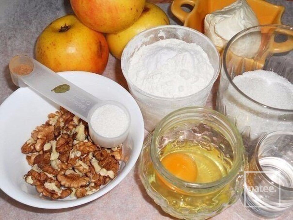 Венгерский ореховый пирог с яблоками - Шаг 1