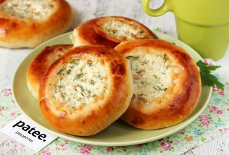 Ватрушки с копчёным сыром