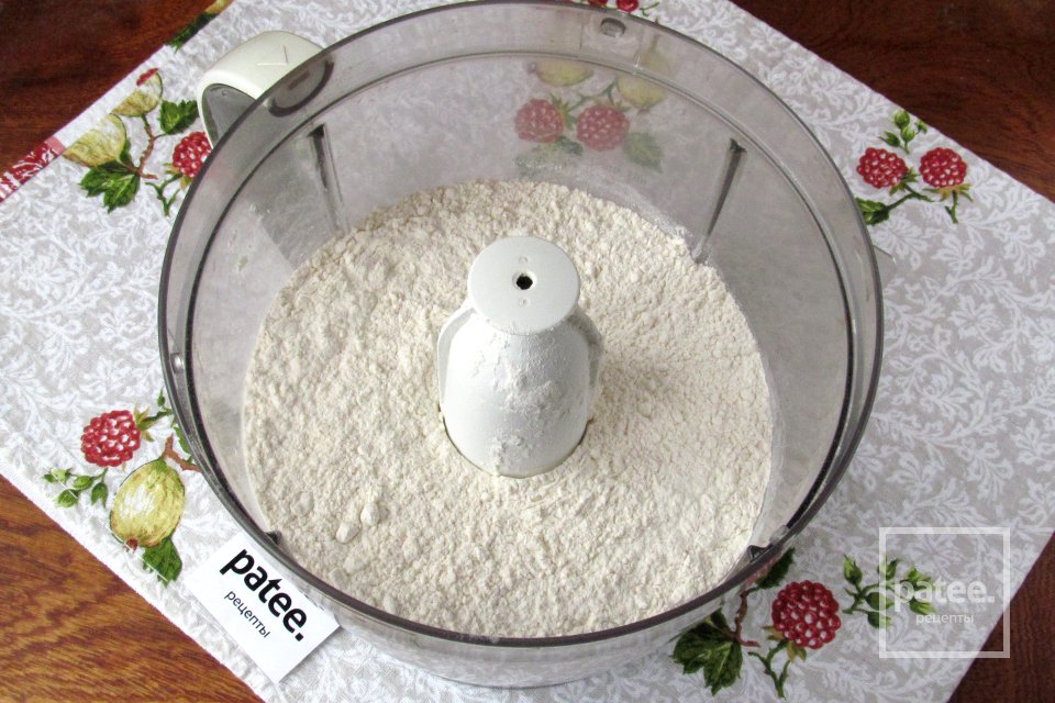 Ватрушки с копчёным сыром - Шаг 2