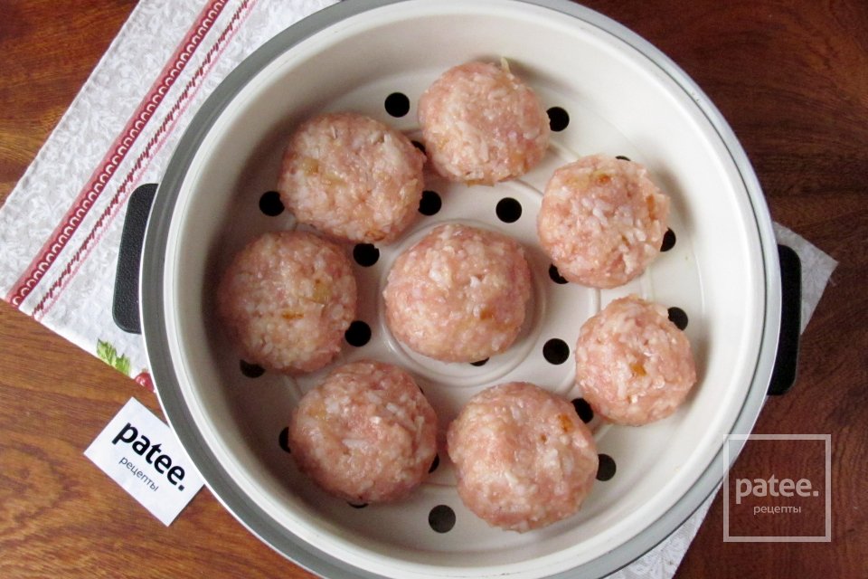 Паровые тефтели из кролика в мультиварке - Шаг 9