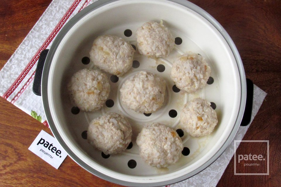 Паровые тефтели из кролика в мультиварке - Шаг 10