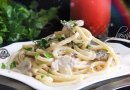 Спагетти с грибами в сливочном соусе