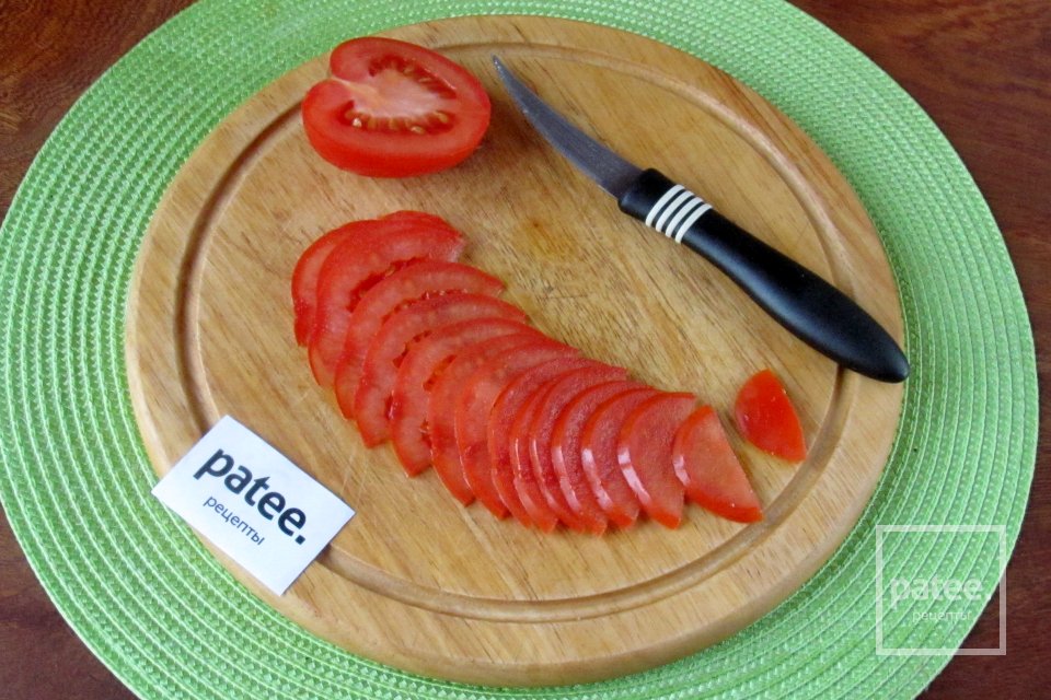 Пицца с перепелиными яйцами - рецепт с фотографиями - Patee. Рецепты