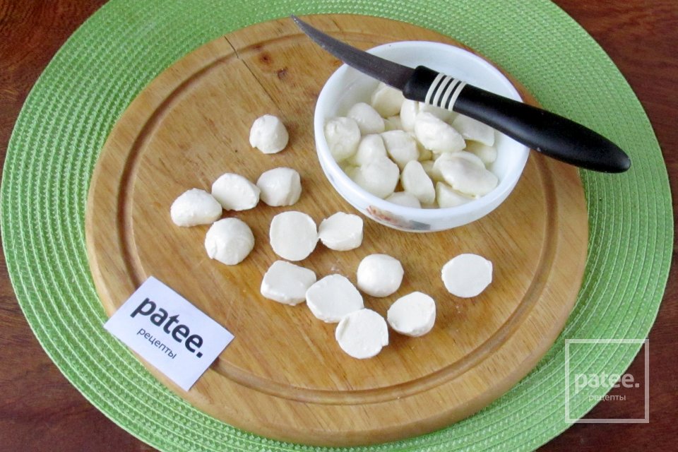 Пицца с перепелиными яйцами - Шаг 6