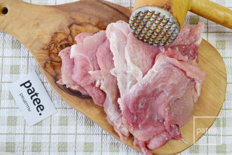 Свинина в желтках и кокосовой панировке - Шаг 3