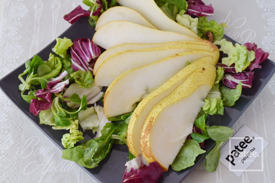 Каталонский салат с грушей, горгондзолой и прошутто - Шаг 4