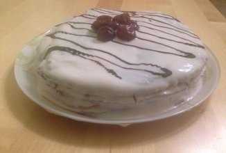 Диетический шоколадный торт с вишней