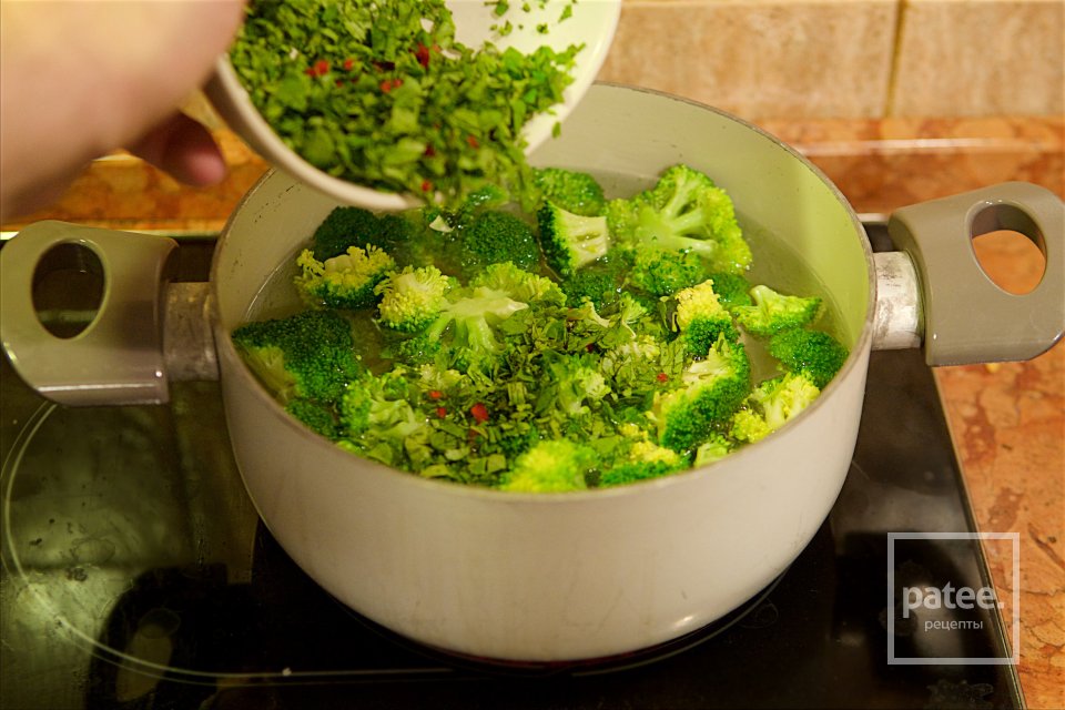 Мозги хрустящие с двойным пюре из цветной капусты и брокколи - Шаг 15