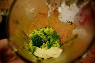 Мозги хрустящие с двойным пюре из цветной капусты и брокколи - приготовление