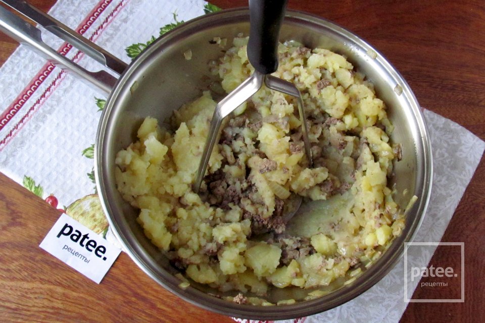 Вареники с печенью кролика и картошкой - Шаг 11