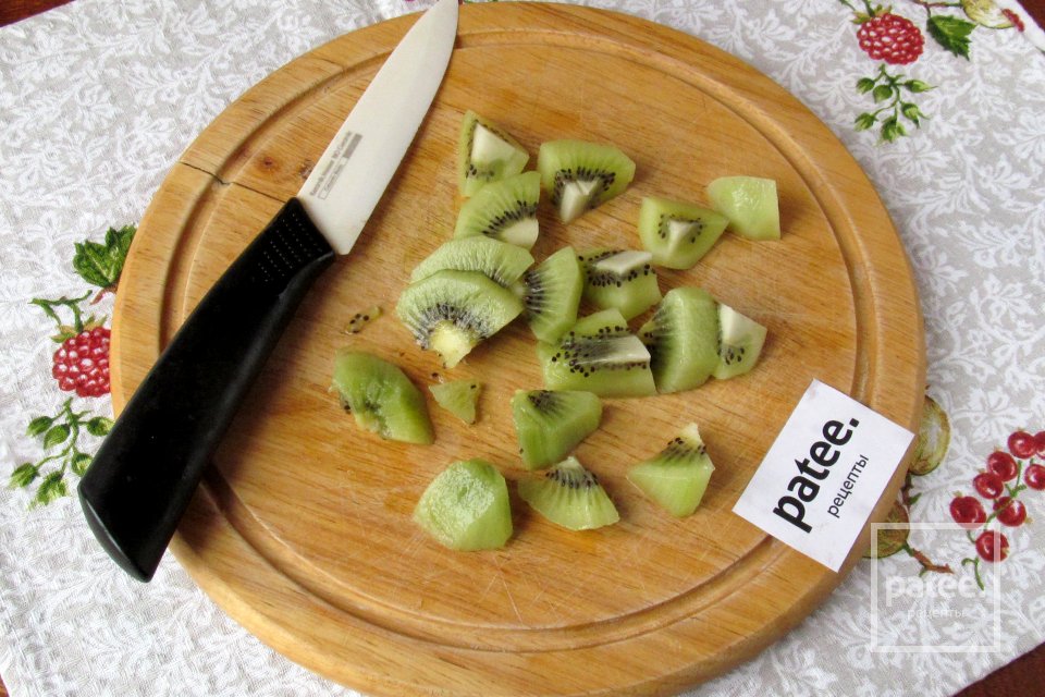 Рыба на шпажках с соусом из киви - Шаг 9