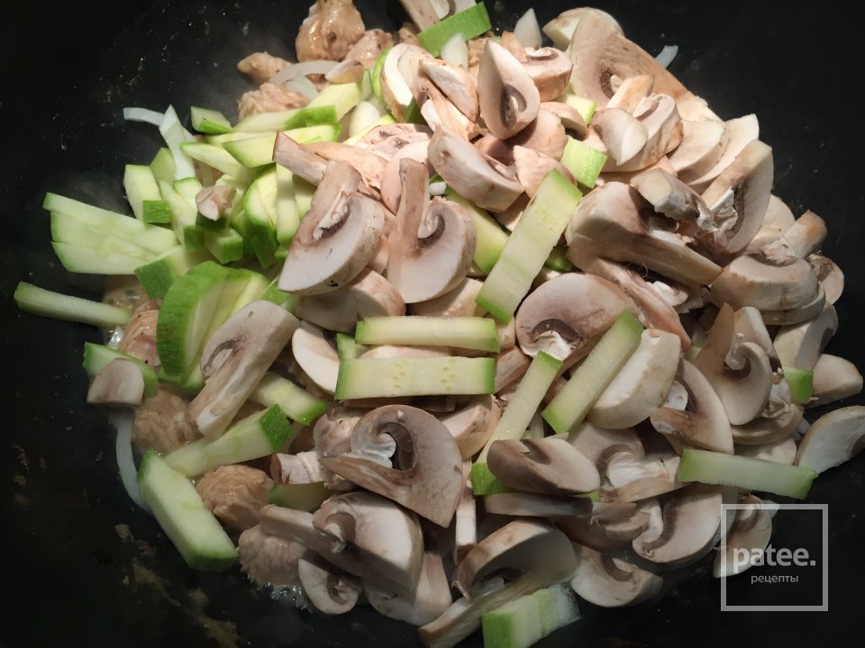 Индейка с овощами в соусе - Шаг 5