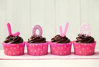 КАПКЕЙКИ С ШОКОЛАДНЫМ КРЕМОМ НА ДЕНЬ СВЯТОГО ВАЛЕНТИНА