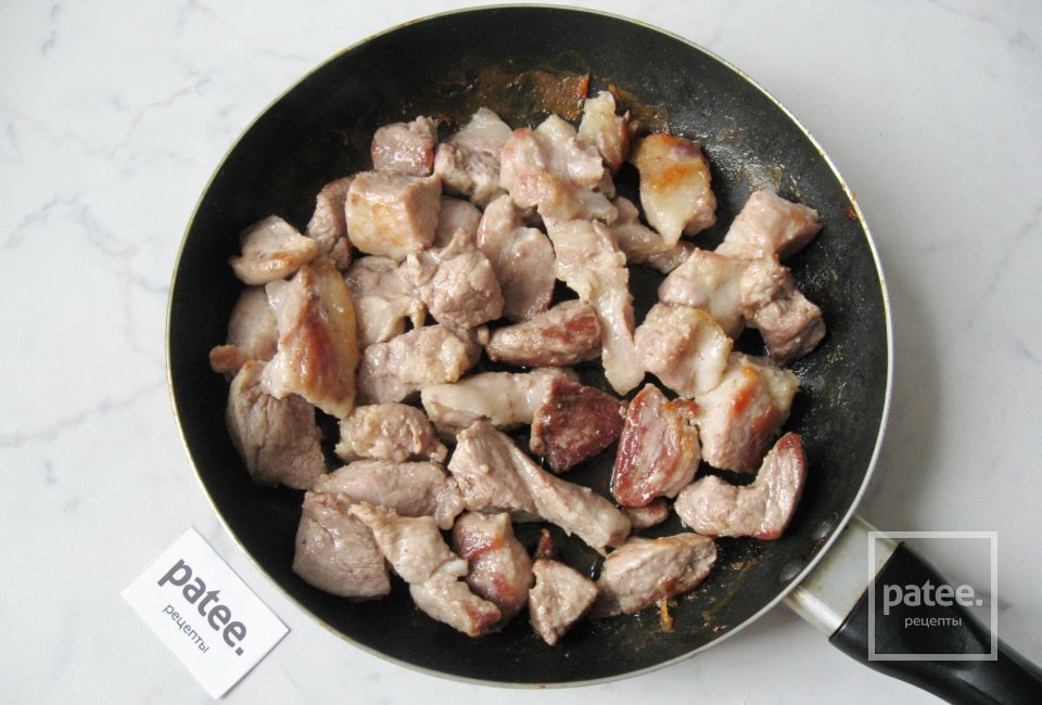 Свинина в подливе с картофельным пюре - Шаг 3