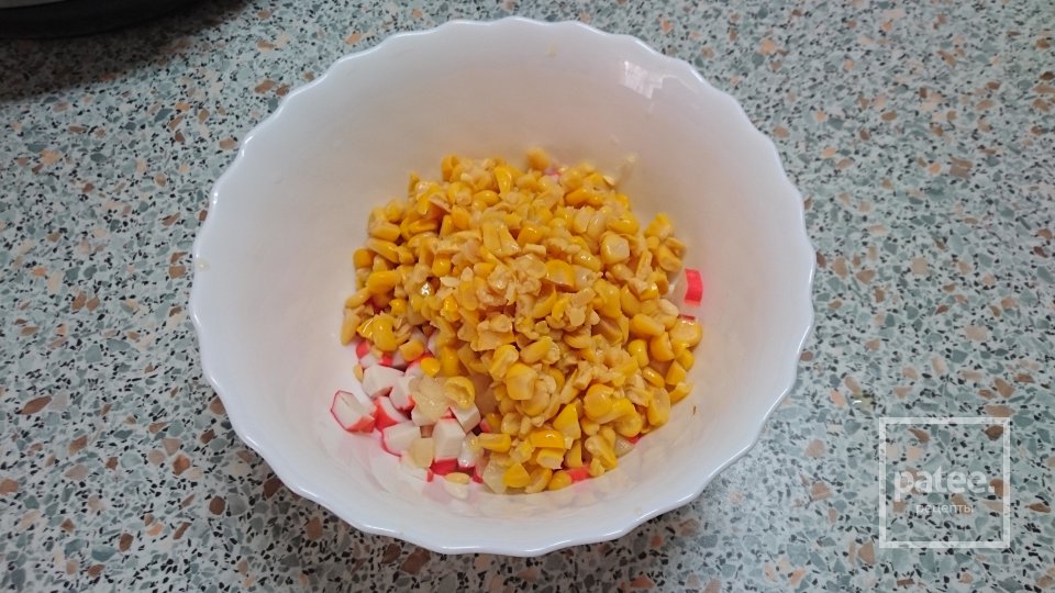 Рис с крабовыми палочками и ананасом в мультиварке - Шаг 2