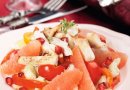 Гранатовый салат с курицей, грейпфрутом и перцем гриль