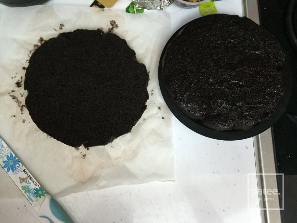 Шоколадный торт с нутеллой и бананами в глазури - Шаг 1