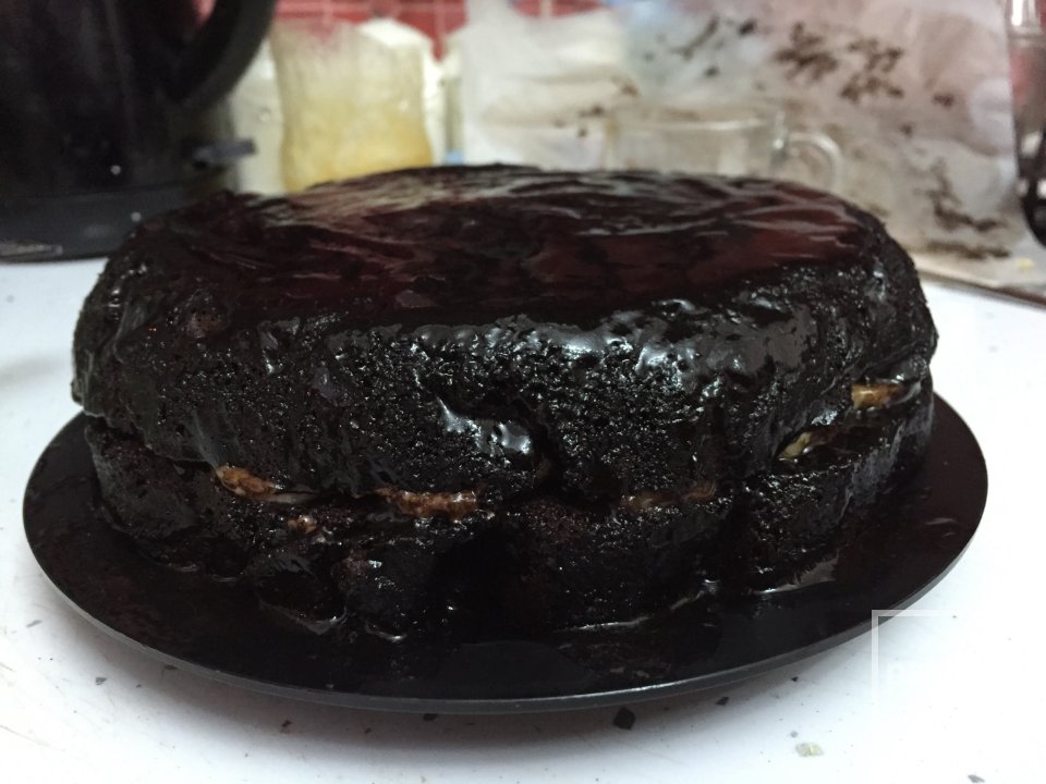 Шоколадный торт с нутеллой и бананами в глазури - Шаг 4