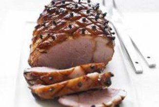 Свиной окорок, запеченный в рукаве