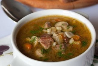 Суп из говядины с грибами и с перловкой !