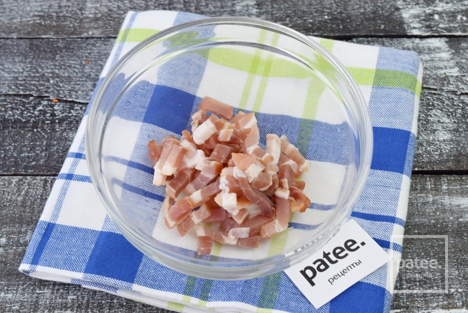 Пирожки с колбасой и сыром - Шаг 2